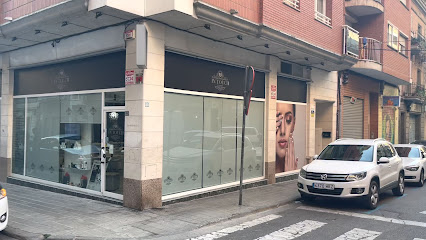 MICROBLADING LLEIDA- ELIMINACION TATUAJE LLEIDA- IN TOUCH BY AMARILES Lérida
